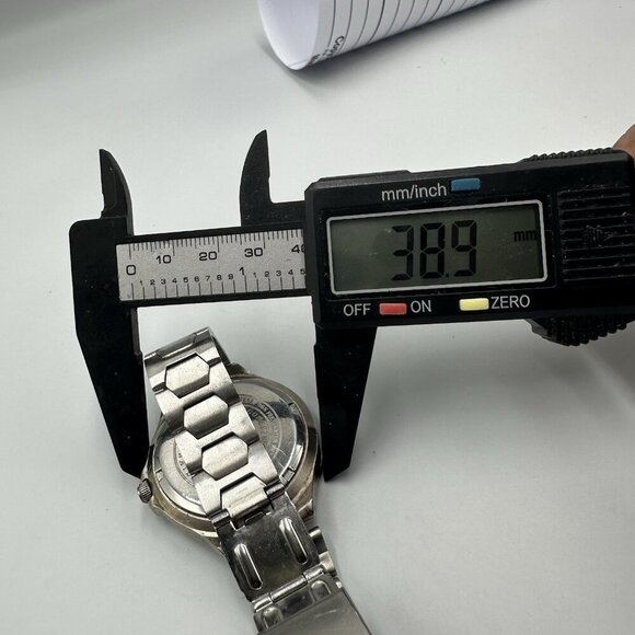 Guess Waterpro Watch Men Silver Tone 38MM Multi Dial Day Date New Battery 8" - Picture 12 of 13